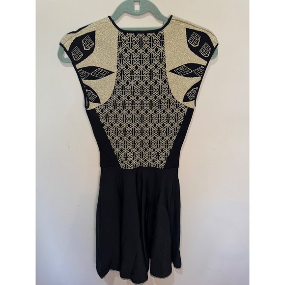 Ted Baker Jenkins Dress Black Gold Fit and Flare Sz 2 - Picture 3 of 7